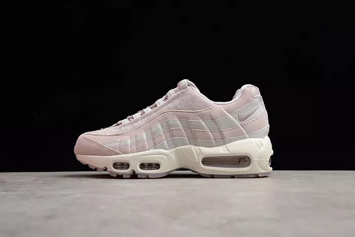 NIKE womens AIR MAX 95 DELUXE "PARTICLE ROSE"  Particle Rose AA1103-600