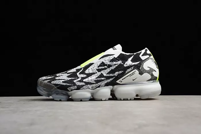 Nike Mens Air Vapormax Flyknit Moc 2 Acronym White AQ0996-001