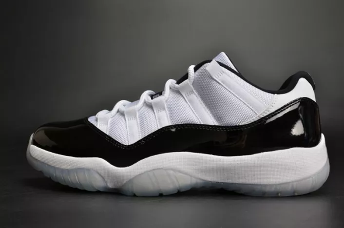 AIR JORDAN 11 RETRO LOW "CONCORD" BLACK/ WHITE  mens 528895-153