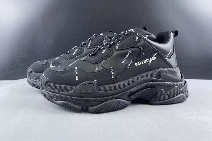 BALENCIAGA TRIPLE S TRAINERS BLACK LETTERS 541624 W09O1 9013