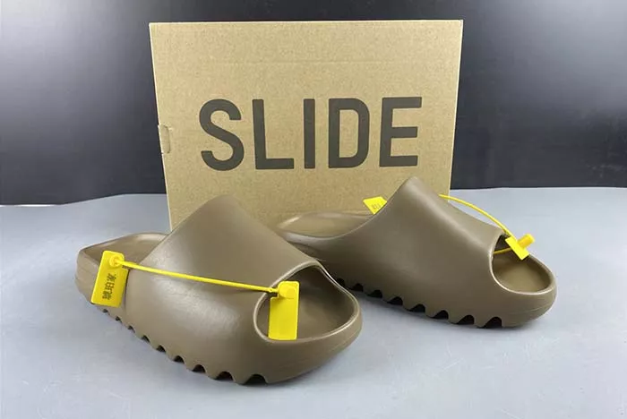 ADIDAS YEEZY SLIDE FV8425