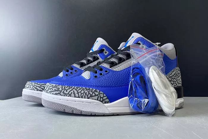 Air Jordan 3 “Varsity Royal” CT8532-400