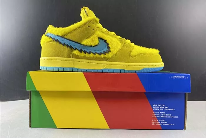 Grateful Dead x Nike SB Dunk Low“ Yellow Bear” CJ5378-700