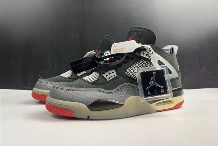 OFF-WHITE x Air Jordan 4 “Bred” CV9388-001