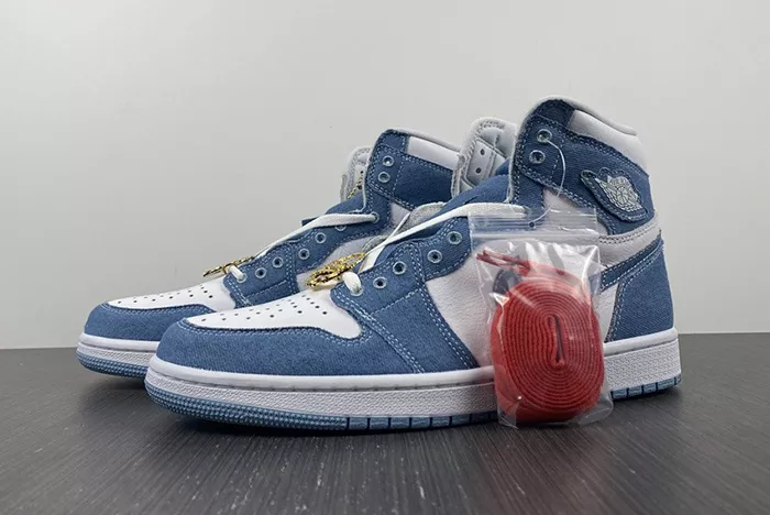 Air Jordan 1 High OG WMNS Denim DM9036-104