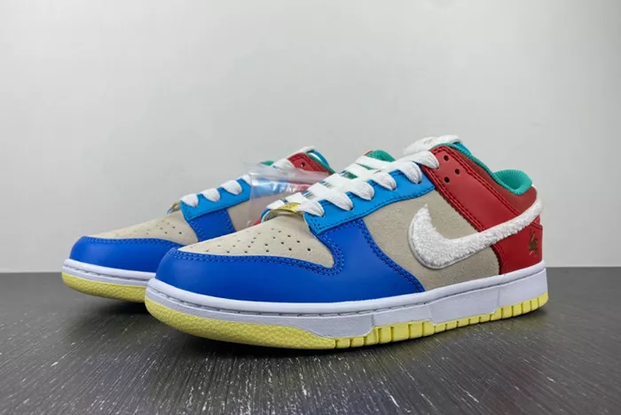 NIKE Dunk SB low FD4203-111