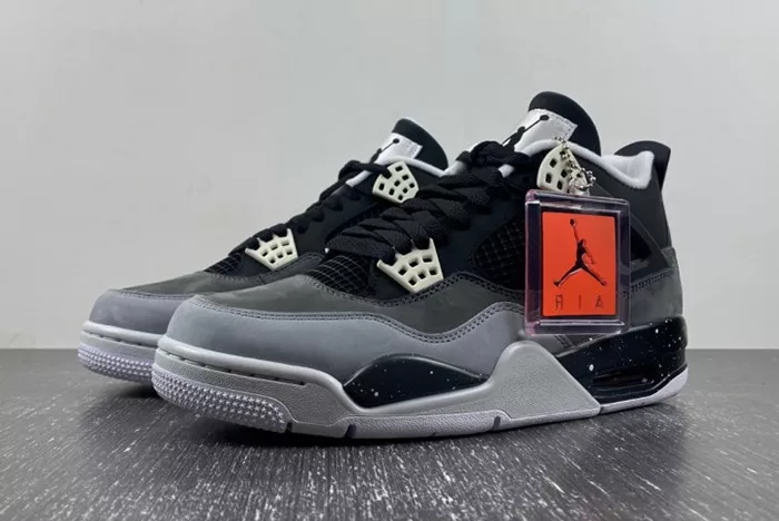 AIR JORDAN 4 RETRO FEAR 626969-030