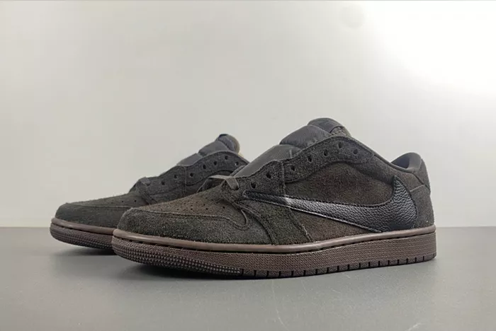 Travis Scott x Air Jordan 1 Low OG DM7866-202