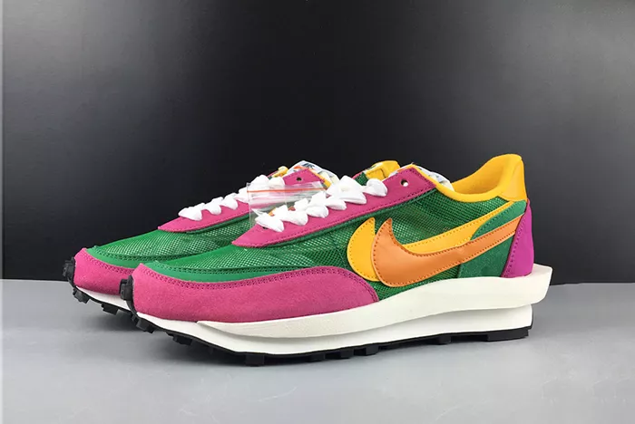 NIKE LD WAFFLE SACAI pink  MULTI - BV0073-301